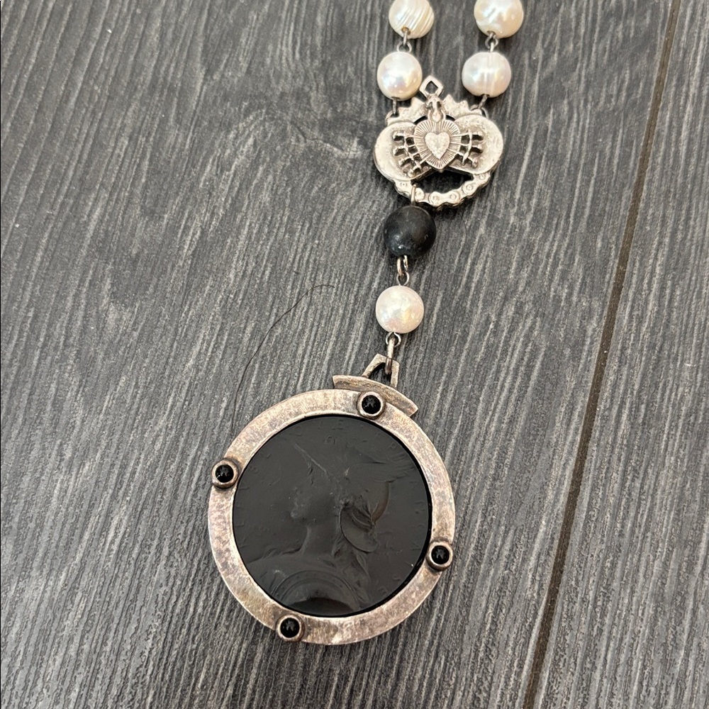 Black and Silver Pendant Necklace with Pearls